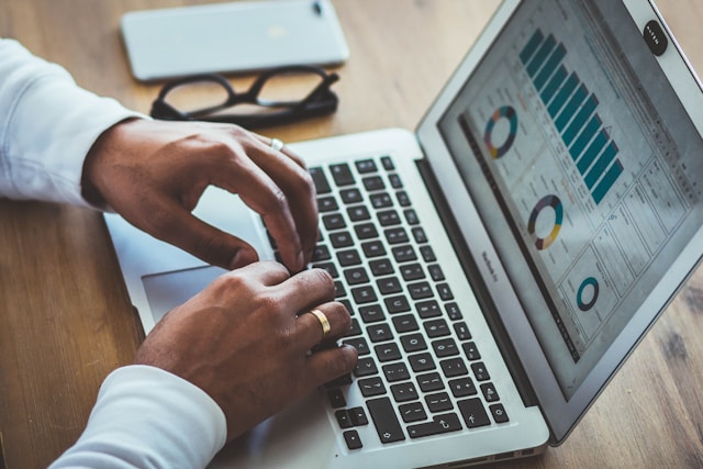 How to Build a Software Development Team: A Complete Guide for 2026